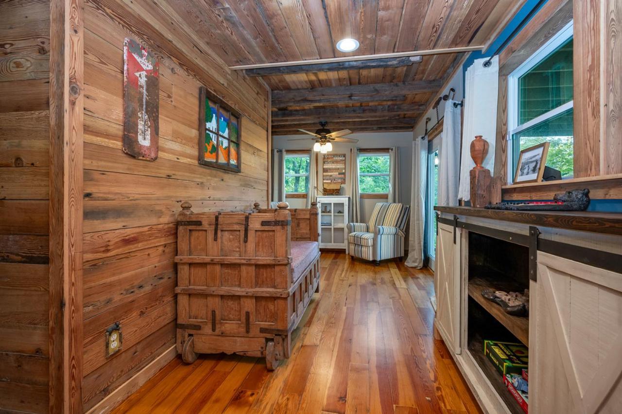 Russell'S Fort At White Oak Point: Historical Cabin On Lake Lure, Luxury, Direct Lake Access! Villa Exterior photo