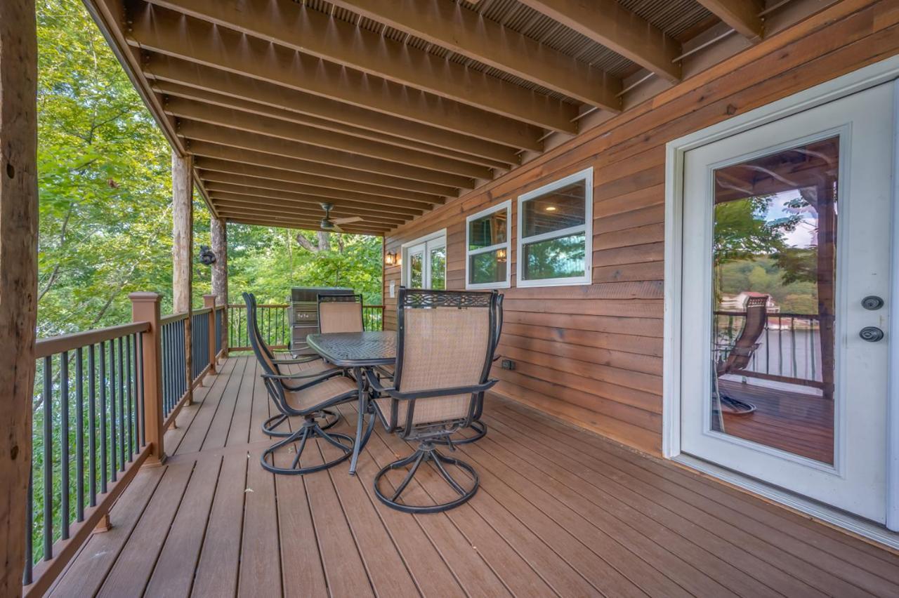 Russell'S Fort At White Oak Point: Historical Cabin On Lake Lure, Luxury, Direct Lake Access! Villa Exterior photo