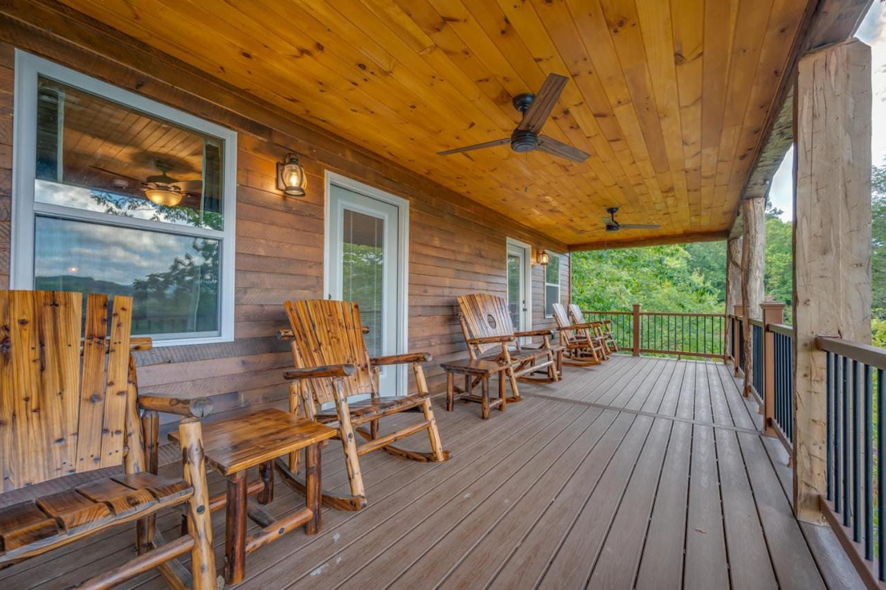 Russell'S Fort At White Oak Point: Historical Cabin On Lake Lure, Luxury, Direct Lake Access! Villa Exterior photo