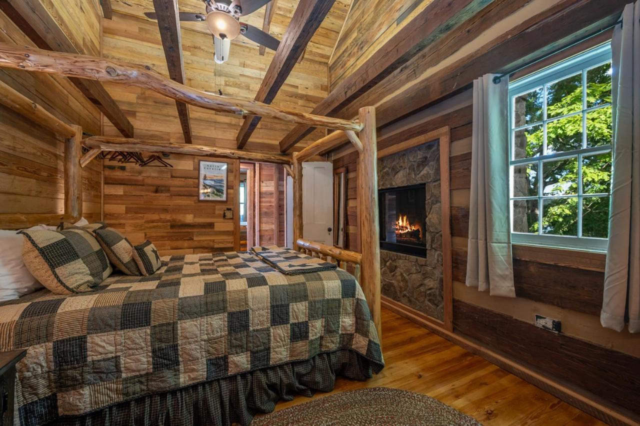 Russell'S Fort At White Oak Point: Historical Cabin On Lake Lure, Luxury, Direct Lake Access! Villa Exterior photo