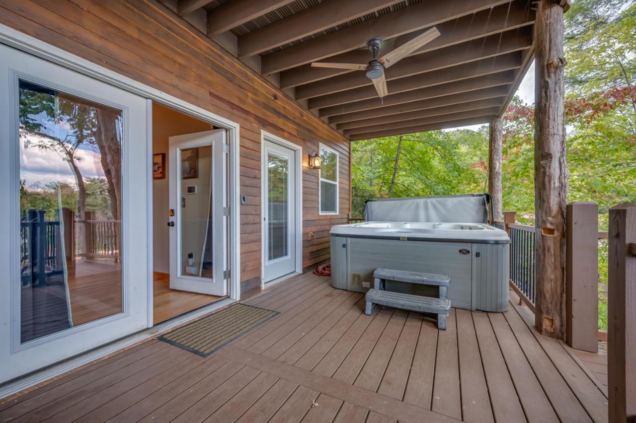Russell'S Fort At White Oak Point: Historical Cabin On Lake Lure, Luxury, Direct Lake Access! Villa Exterior photo