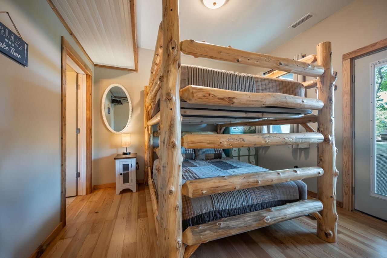Russell'S Fort At White Oak Point: Historical Cabin On Lake Lure, Luxury, Direct Lake Access! Villa Exterior photo