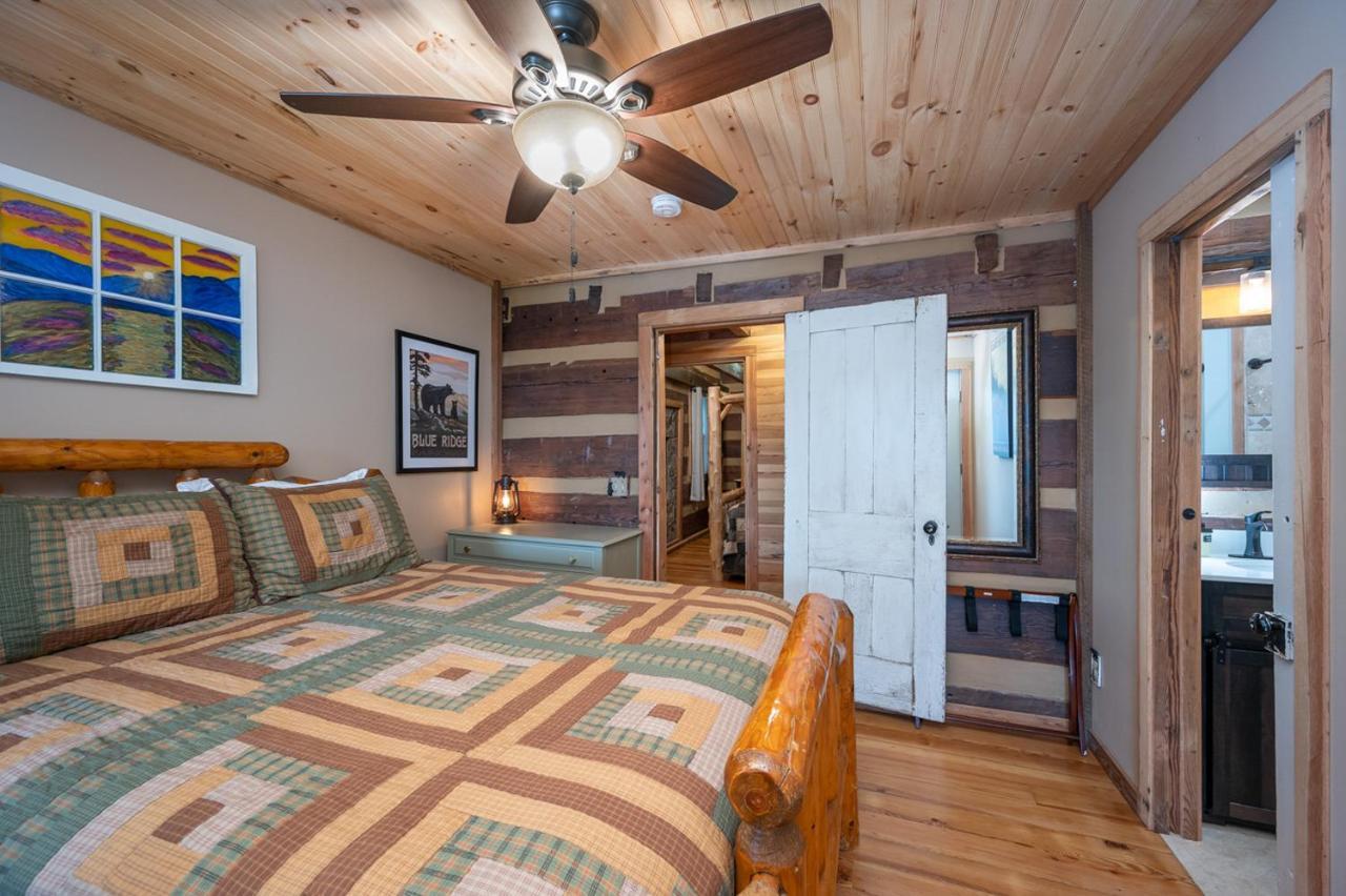 Russell'S Fort At White Oak Point: Historical Cabin On Lake Lure, Luxury, Direct Lake Access! Villa Exterior photo