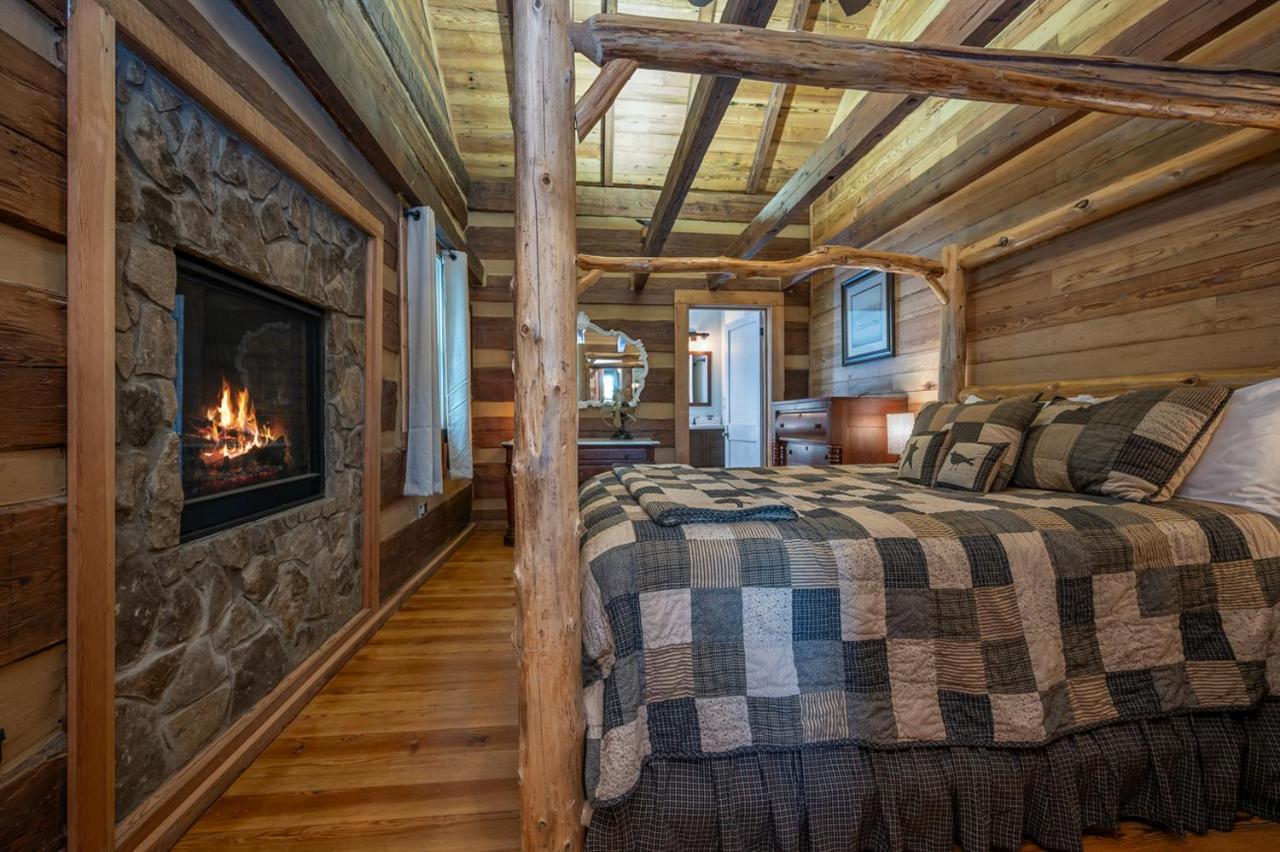 Russell'S Fort At White Oak Point: Historical Cabin On Lake Lure, Luxury, Direct Lake Access! Villa Exterior photo