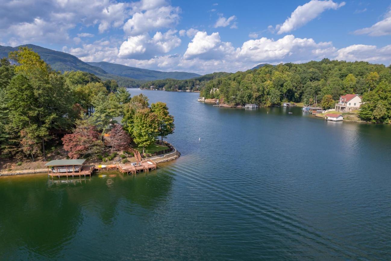 Russell'S Fort At White Oak Point: Historical Cabin On Lake Lure, Luxury, Direct Lake Access! Villa Exterior photo